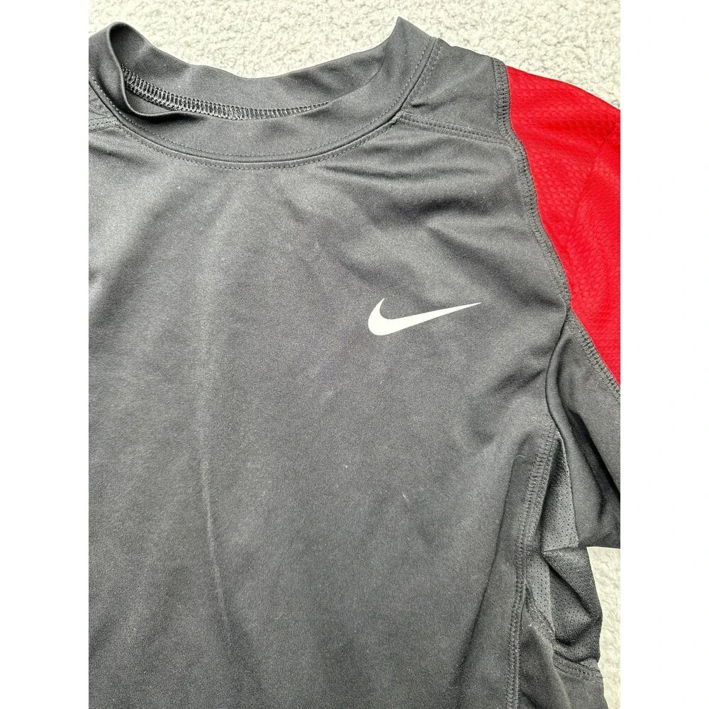 Nike Dri fit youth sz small red/black long sleeve